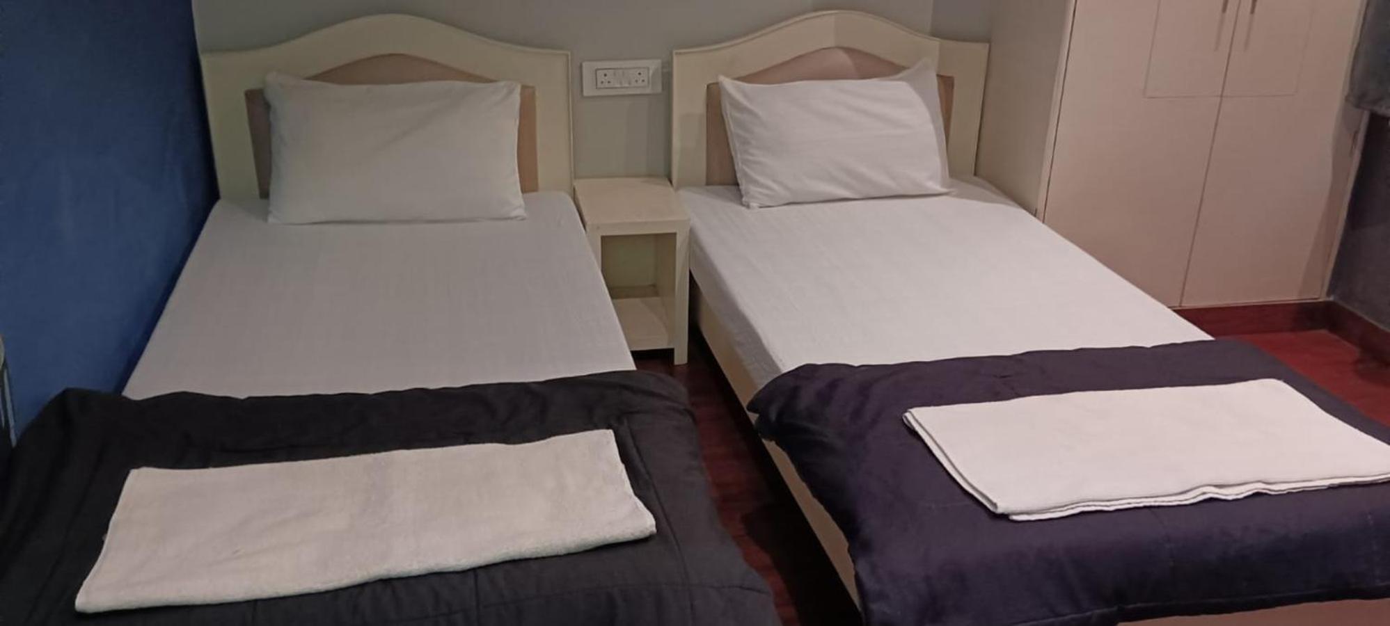 Joey'S Hostel Agra Agra  Bagian luar foto