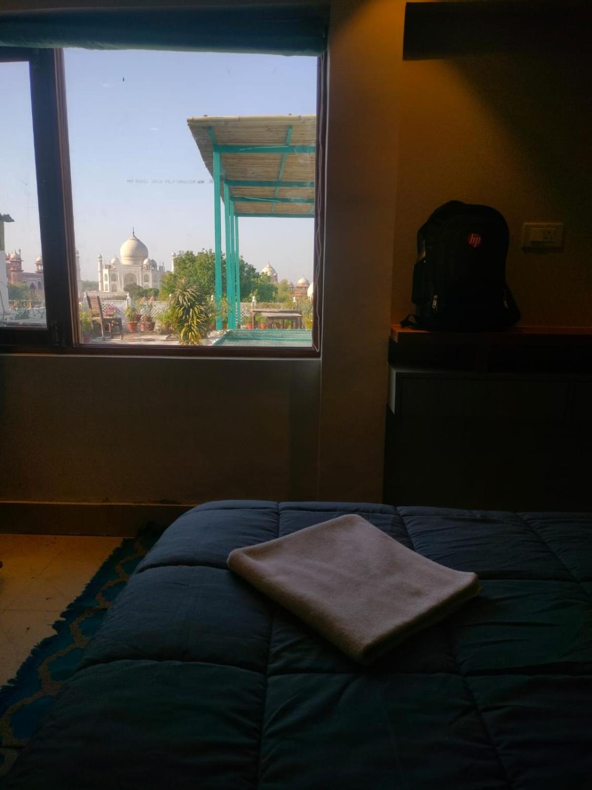 Joey'S Hostel Agra Agra  Bagian luar foto