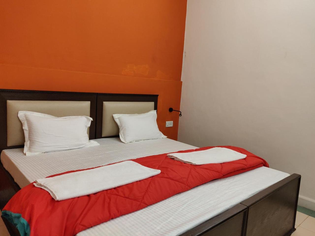 Joey'S Hostel Agra Agra  Bagian luar foto